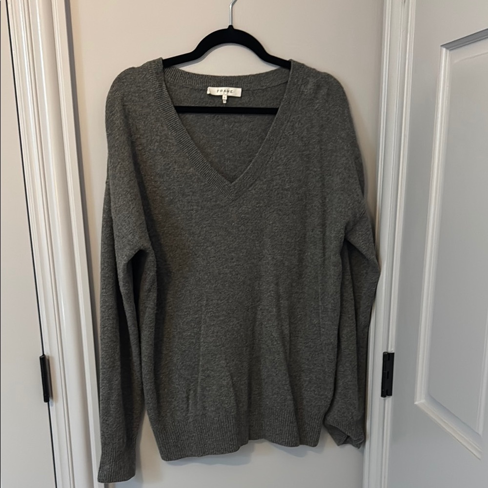Frame sweater
